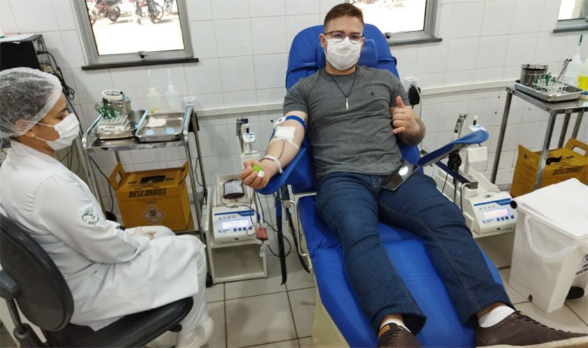 Servidores municipais doam sangue e contribuem com o estoque de bolsas da Fhemeron