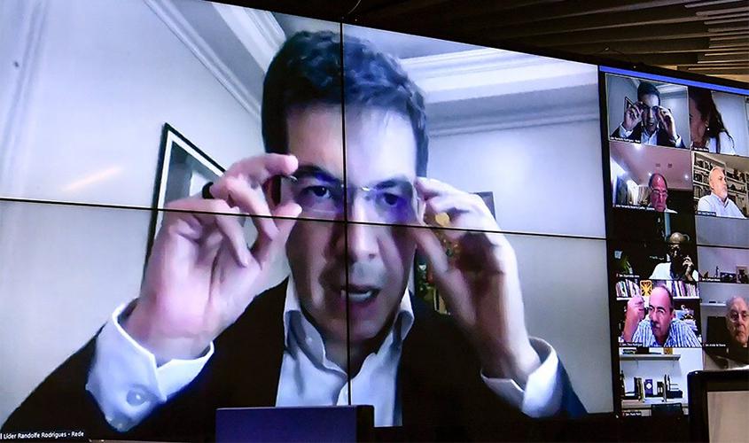 Oposição quer explicações do ministro da Justiça sobre dossiês contra servidores 