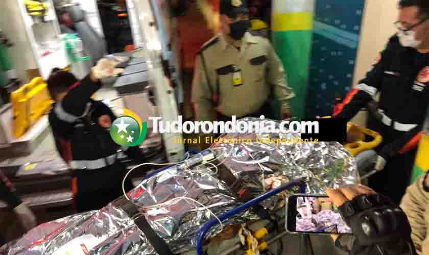 Homem é socorrido em estado grave após ser atacado com pauladas e facadas no Orgulho do Madeira