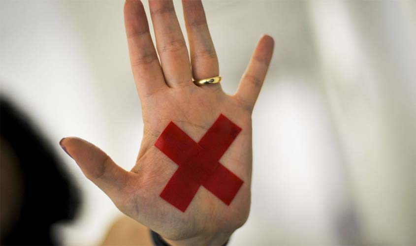 Senado aprova campanha de combate à violência contra a mulher