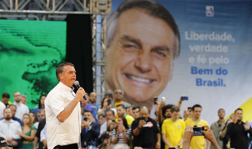 Jair Bolsonaro registra candidatura à reeleição no TSE