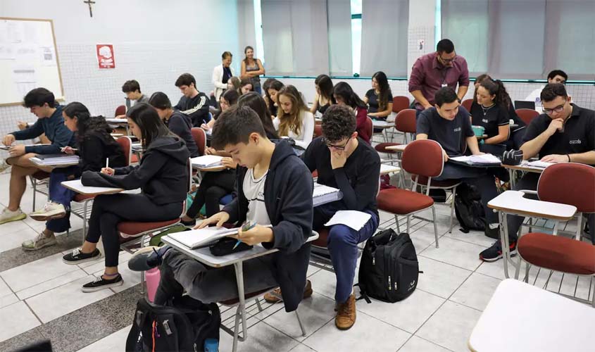 Prouni: alunos podem solicitar bolsa permanência de R$ 700