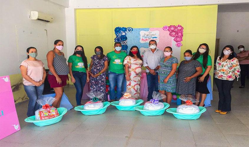 Gestantes da região central são contempladas com kits enxovais