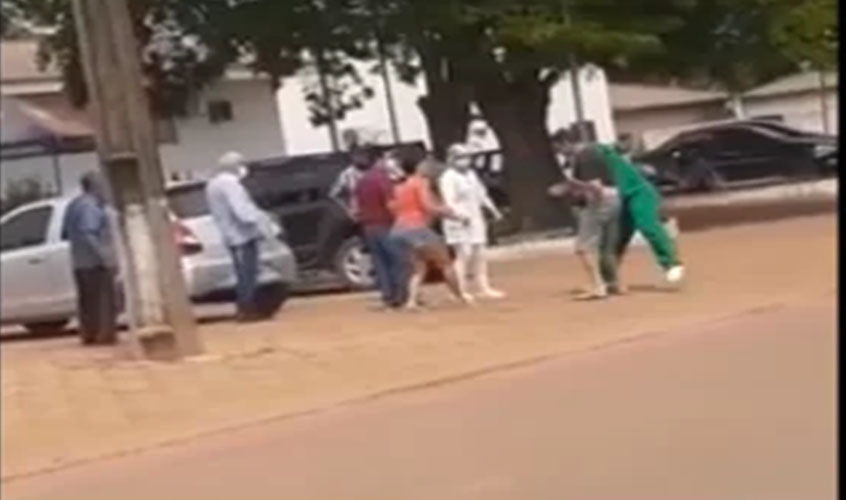 VÍDEO: médico desarma homem que estava com canivete e evita tragédia em Cerejeiras