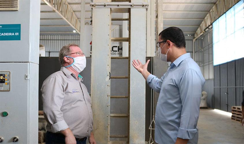 Indústria de ração instalada no distrito industrial, em Porto Velho, exportará para estados da região Norte