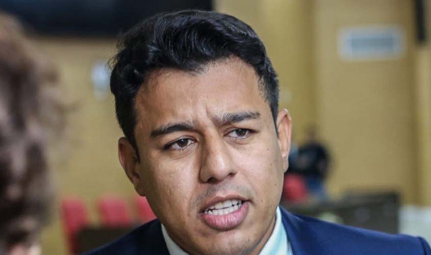 TRE-RO manda suspender jingle de Adailton Fúria no Spotify em decisão inédita em Rondônia