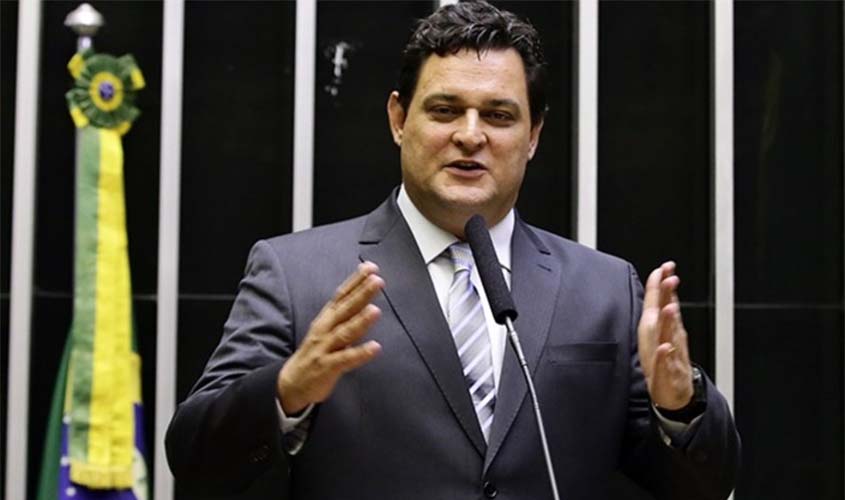 Parecer sobre marco legal do saneamento acaba com contratos sem licitação e abre concorrência no setor