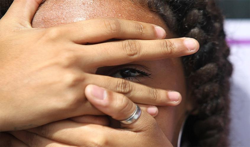 Bolsonaro veta notificação de casos de suspeita de violência contra a mulher