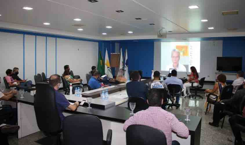 Conselho Colaborativo 2030 é apresentado aos candidatos a prefeito do município