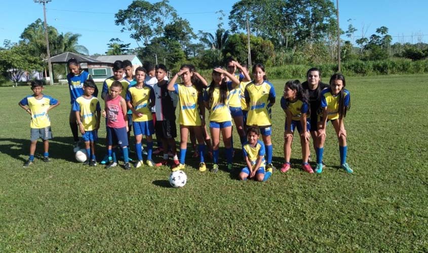 Atletas do Talentos do Futuro dos distritos da BR e do baixo Madeira se preparam para a Copa Zico