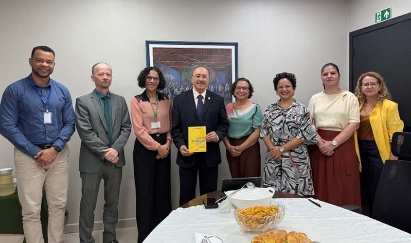 Roosevelt Queiroz Costa encerra carreira no TJRO