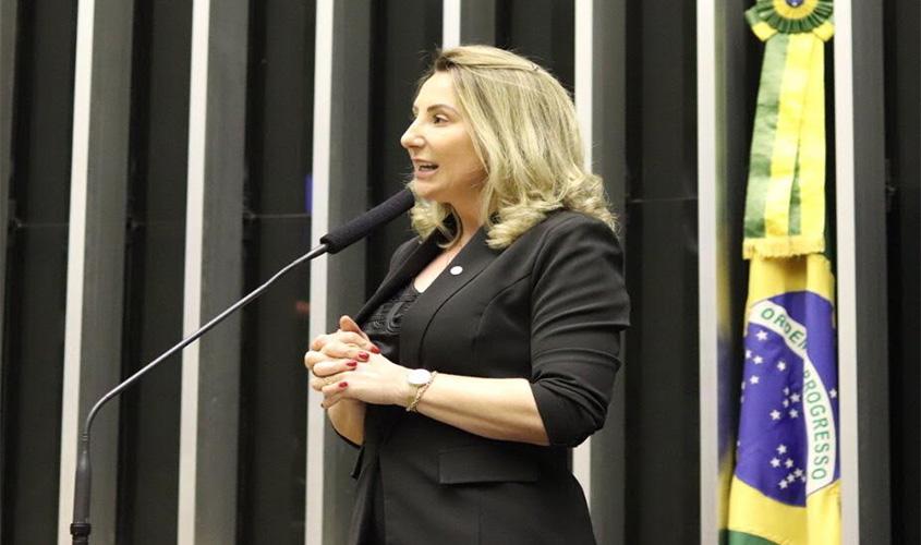 Em discurso indignado, Jaqueline Cassol diz que aumento proposto pela Energisa é assalto ao consumidor de Rondônia