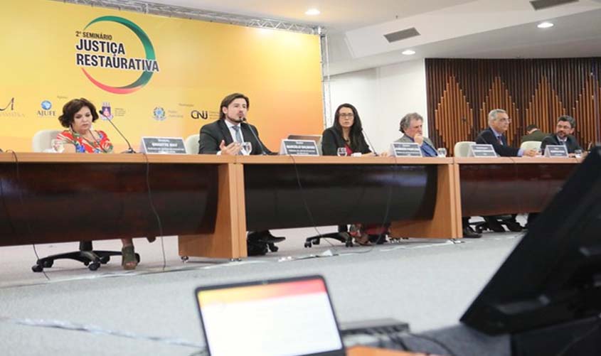 Especialistas debatem desafios da prática restaurativa