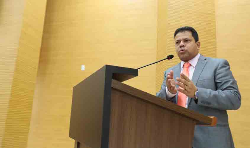 Deputado Jair Montes destina emenda para atender feirantes de Rolim de Moura