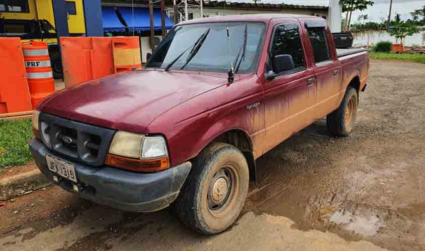 PRF identifica caminhonete com sinais identificadores adulterados