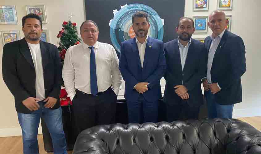 Presidente Laerte Gomes e prefeito eleito, Isaú Fonseca participam de audiência no Ministério da Saúde