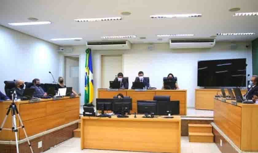 TCE-RO e MPC-RO empossam novos dirigentes