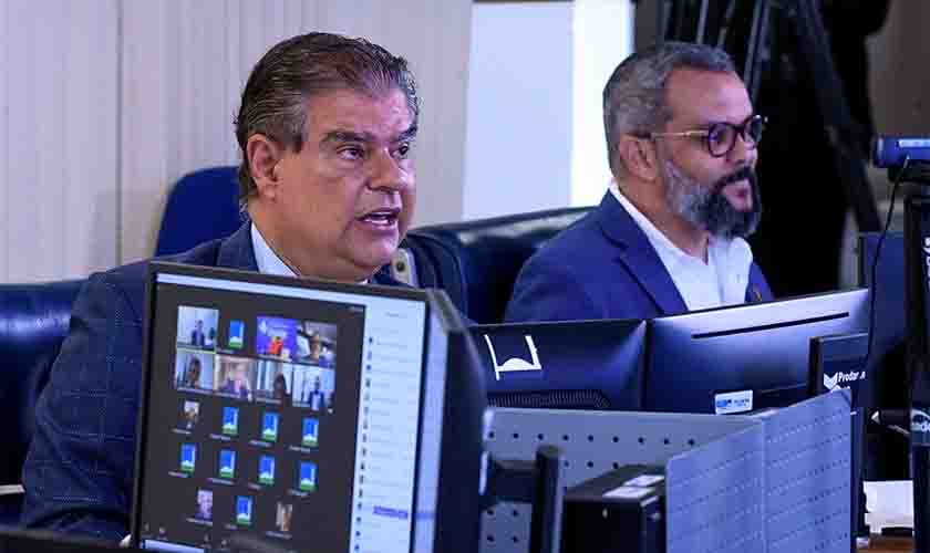 Carnaval pode ameaçar controle da pandemia, aponta debate no Senado