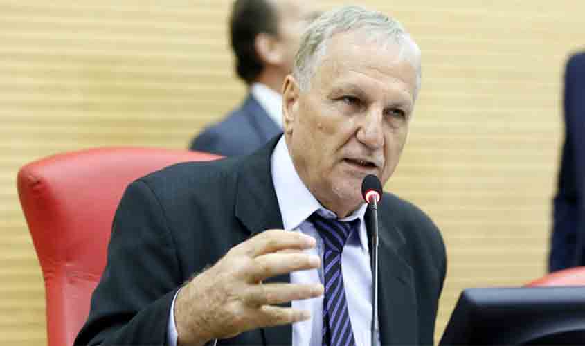 Adelino Follador denuncia Energisa por continuar descaso com o consumidor