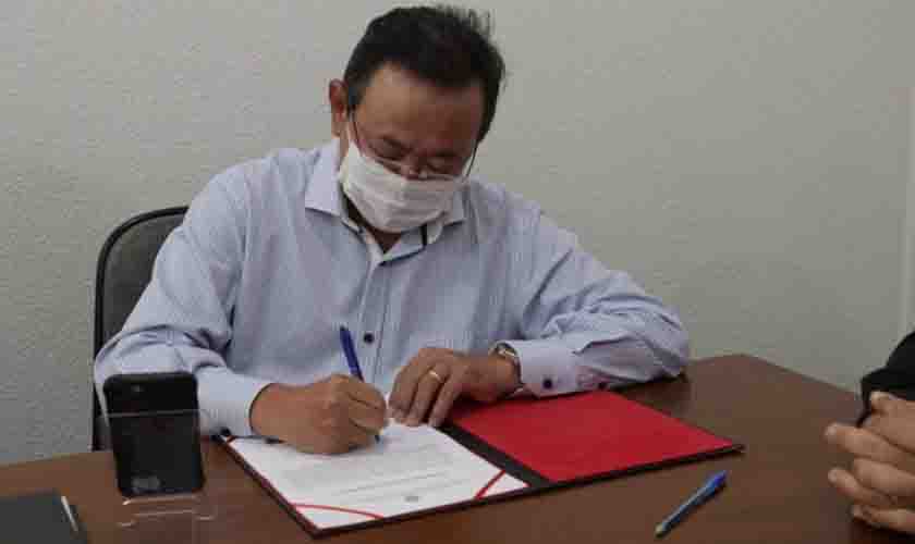 Servidores municipais efetivos devem receber bonificação de um salário base neste mês