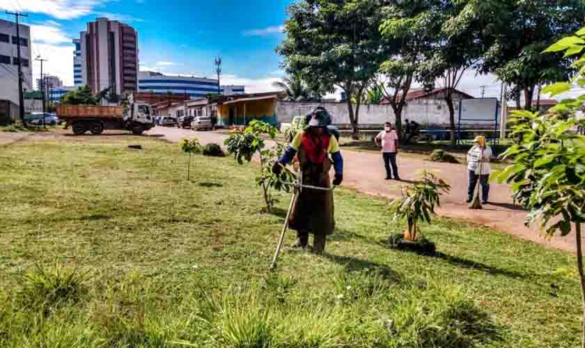 Bairro Panair recebe mutirão de limpeza urbana