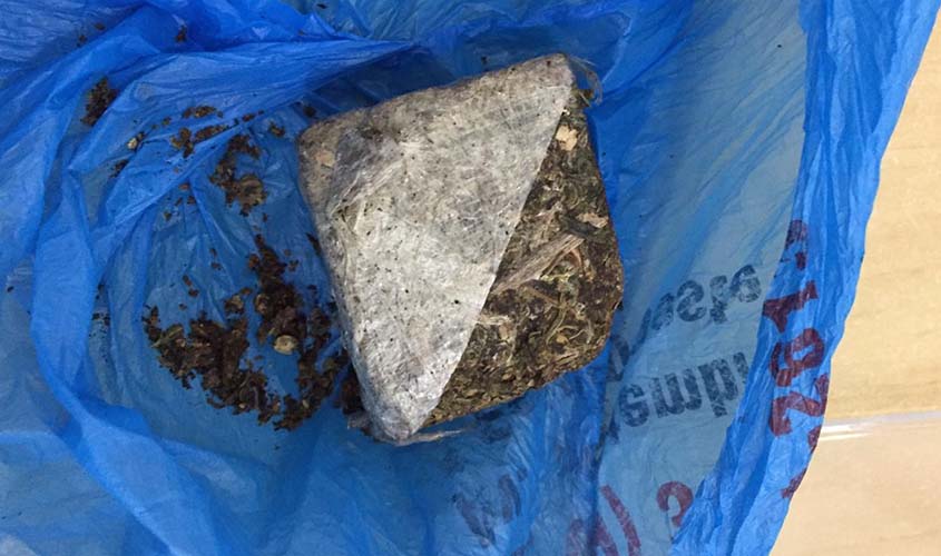 Policiais Militares efetuam prisão de foragido de justiça e apreendem entorpecentes que estavam na posse do fugitivo