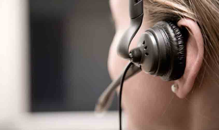 Negado adicional de insalubridade por uso de fone de ouvido a operadora de telemarketing 