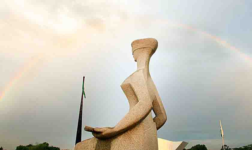 Mulheres na ciência: tribunais adotam repositório de trabalhos acadêmicos