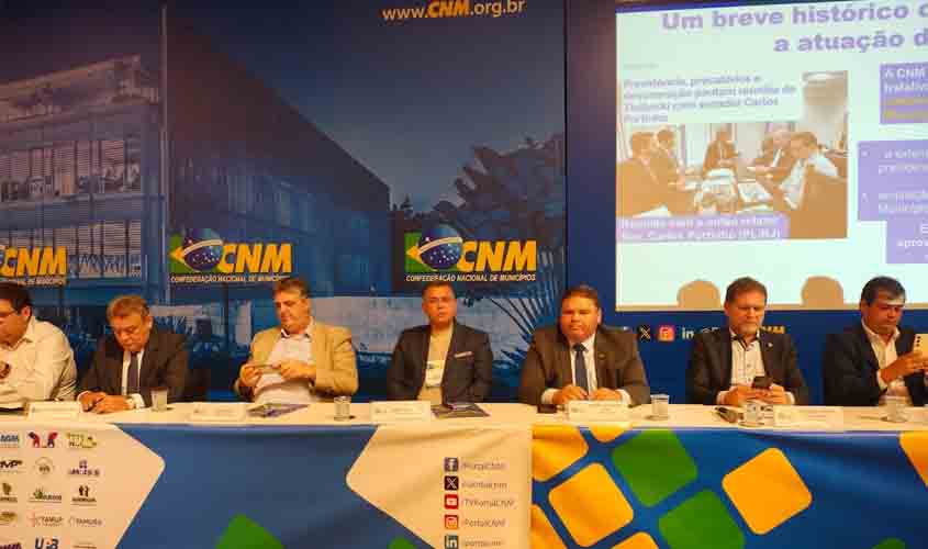 Prefeito Marcélio Brasileiro, participa de reunião do Conselho Político da CNM em Brasília