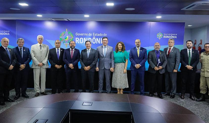 Laerte Gomes participa da recepção ao presidente da República em exercício, general Hamilton Mourão