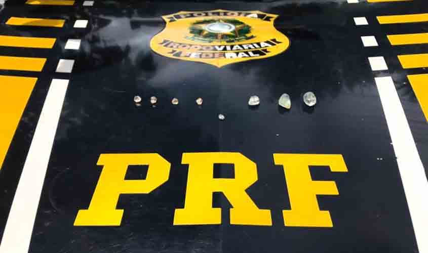 PRF encontra topázio e possível diamante transportado ilegalmente