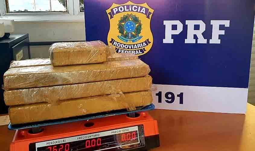 PRF flagra adolescente de 14 anos com 9 tabletes de maconha