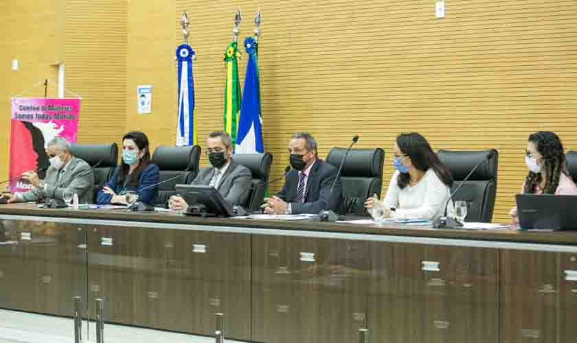 Audiência Pública fortalece a luta das mulheres contra a violência