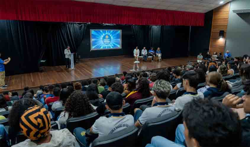 Aulão dá início ao cursinho da Prefeitura de Porto Velho para o Enem 2025