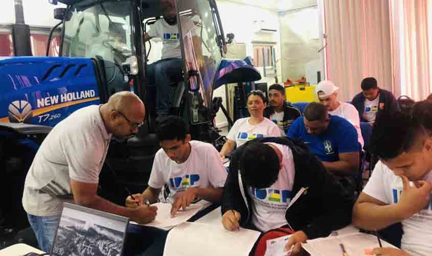 Inscrições para cursos na Escola Móvel de Máquinas Agrícolas estão abertas até quarta-feira, 12