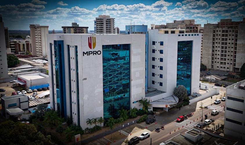 Agente penitenciário condenado por homicídio morre ao reagir à prisão