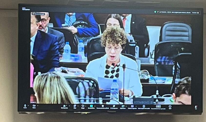 Vera Lúcia Paixão relata ação da OAB no STF contra exames invasivos