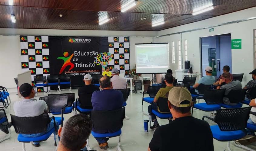 Parceria estadual capacita condutores de carga indivisível