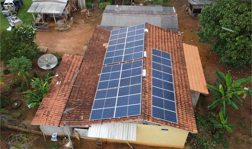 Luizinho Goebel garante recurso para usina solar em Vilhena