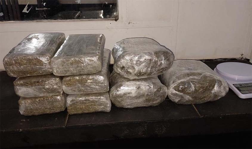 PMRO apreende cerca de 9 kg de skunk a caminho de Porto Velho
