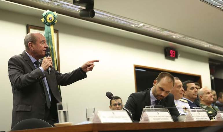 Ministro da Defesa afirma que morte de músico por militares do Exército foi “fato isolado”