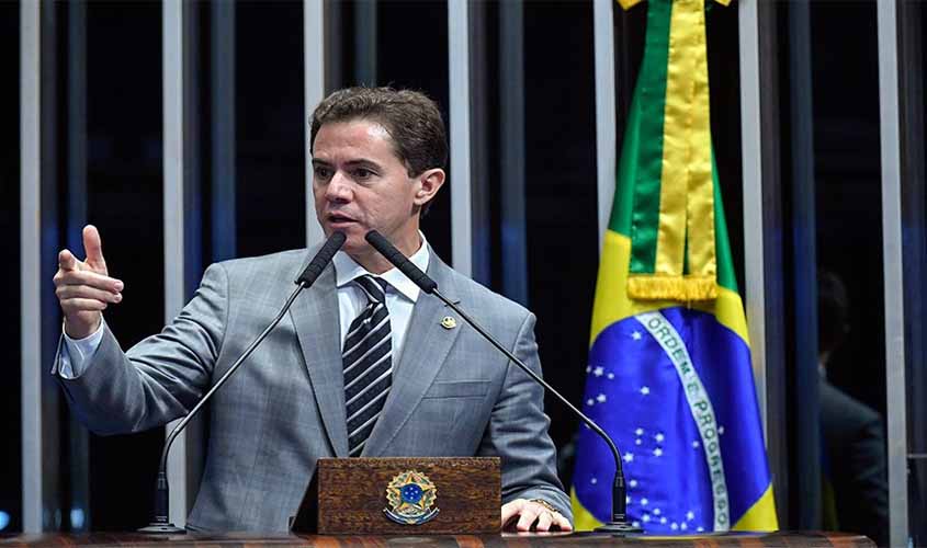 Veneziano Vital do Rêgo critica as ações do governo nos primeiros 100 dias