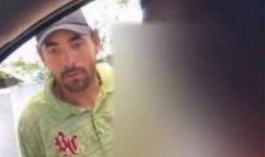 Vídeo de empresário fingindo que vai dar dinheiro e agredindo morador de rua em MT revolta o Brasil