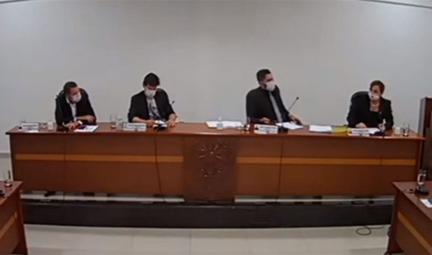 Parlamento de Pimenta requer abertura do comércio