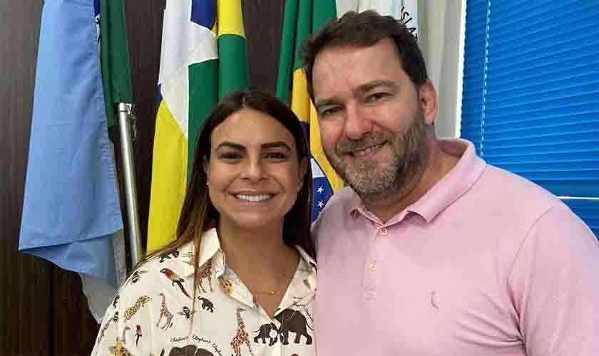 Presidente do Republicanos, Alex Redano dá boas vindas à deputada Mariana Carvalho ao partido 