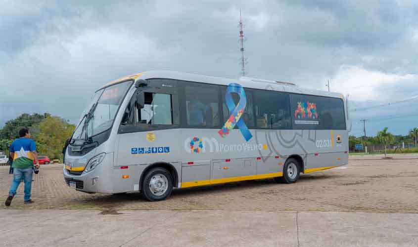 Ônibus multissensorial e reforço na rota do transporte publico vai facilitar acesso à Páscoa no Parque