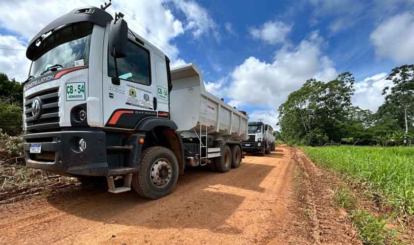 Prefeito Léo Moraes impulsiona a agricultura e infraestrutura rural de Porto Velho