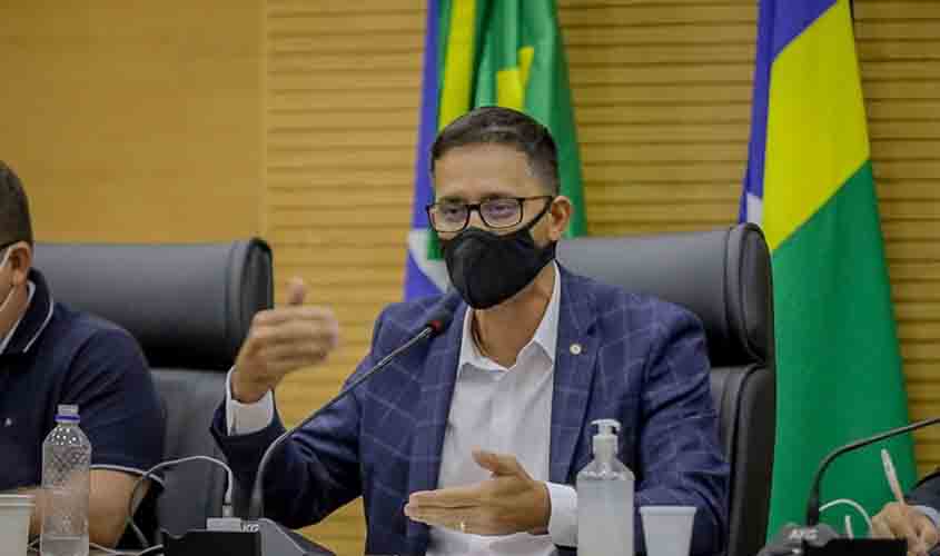 Deputado Anderson cobra do Executivo informações sobre a contratação da empresa de coleta de lixo hospitalar, nos hospitais públicos de Rondônia