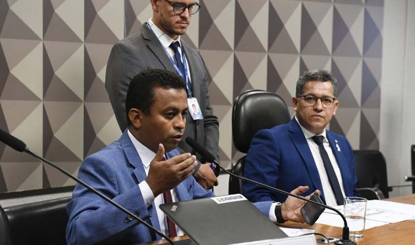 Comissão mista aprova medida provisória que recria o programa Bolsa Família