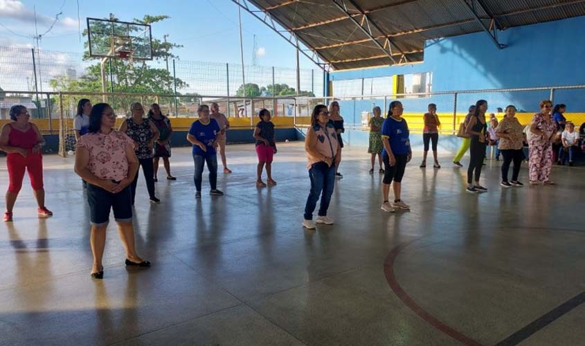 Emoção e alegria marcam comemoração especial pelo Dia das Mães no Projeto Viver Ativo